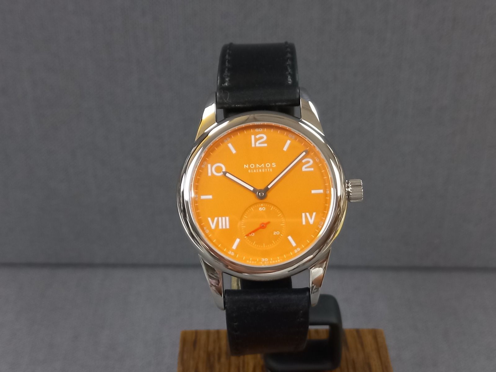 NOMOS Club 701