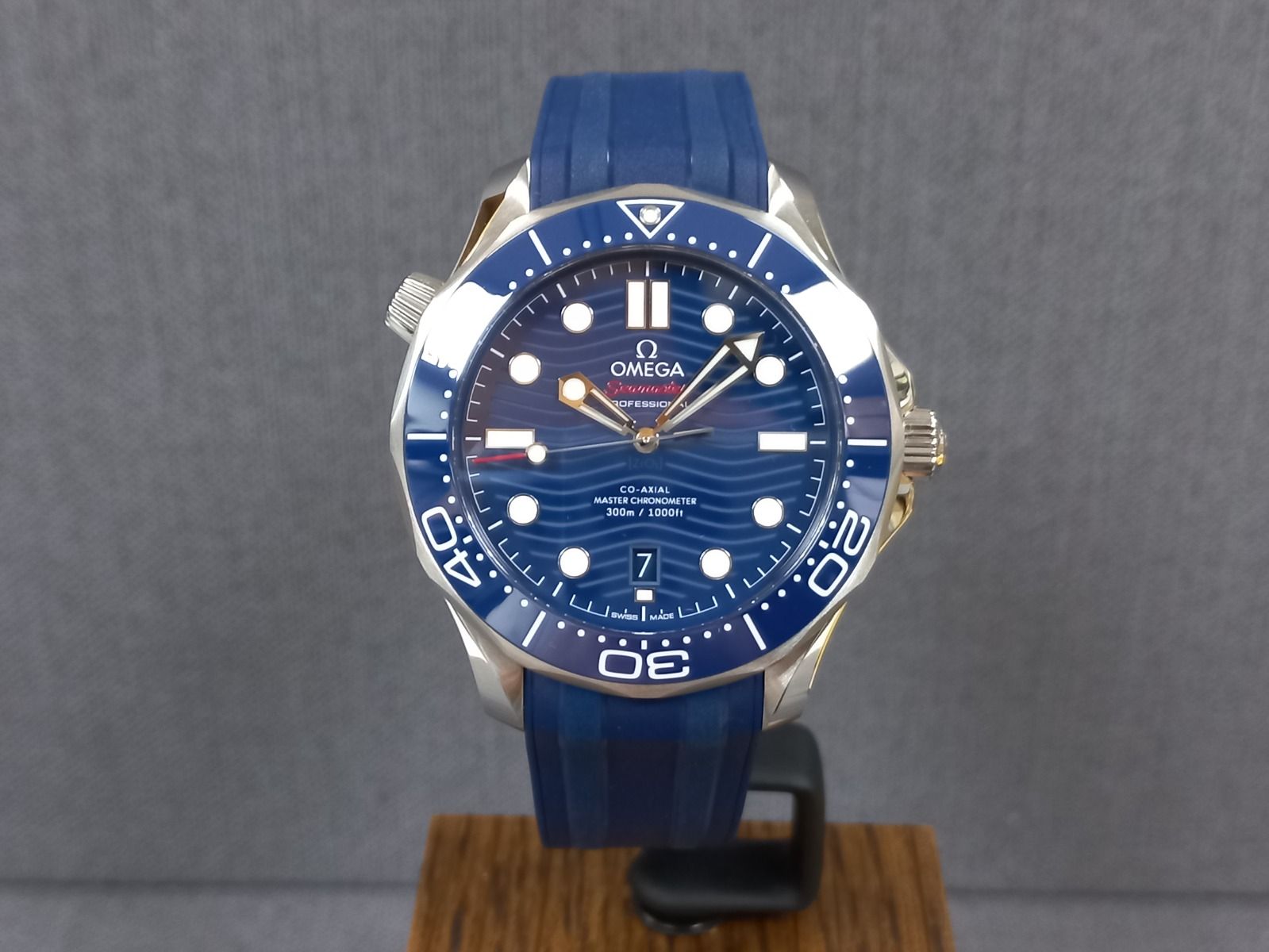 Omega Seamaster Diver 300 M 210.30.42.20.03.001