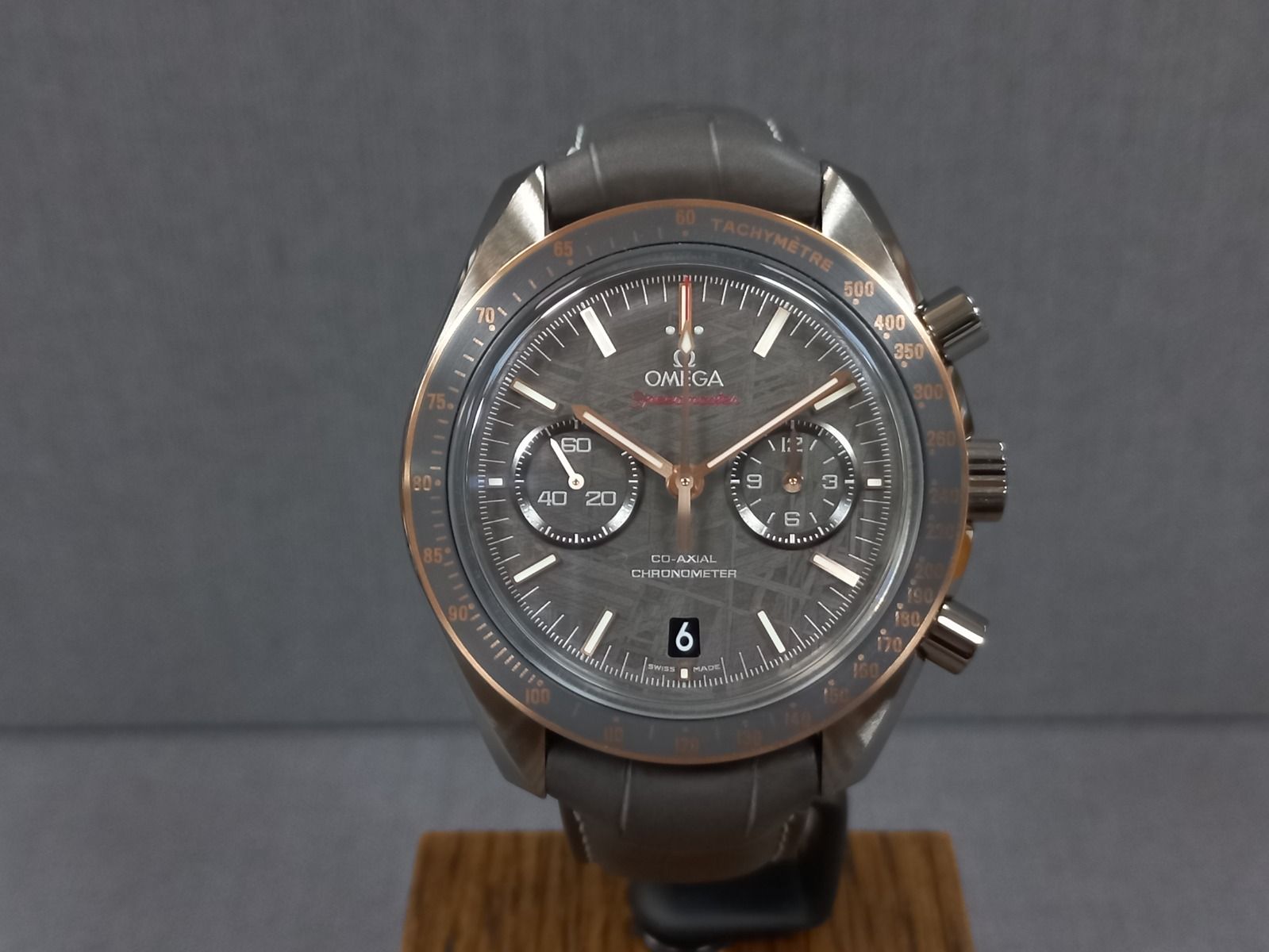 Omega Speedmaster Moonwatch Meteorite 311.63.44.51.99.001