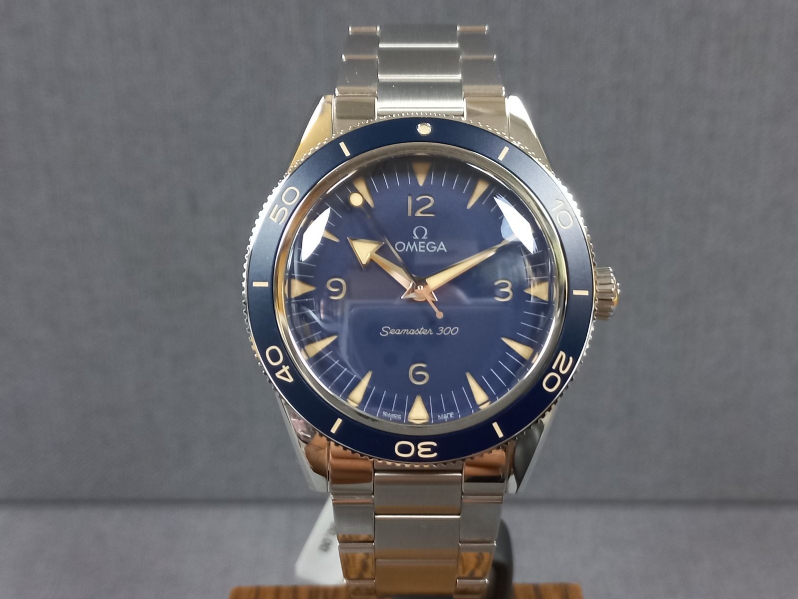 Omega Seamaster 300 Co-Axial Master Chronometer 234.30.41.21.03.001