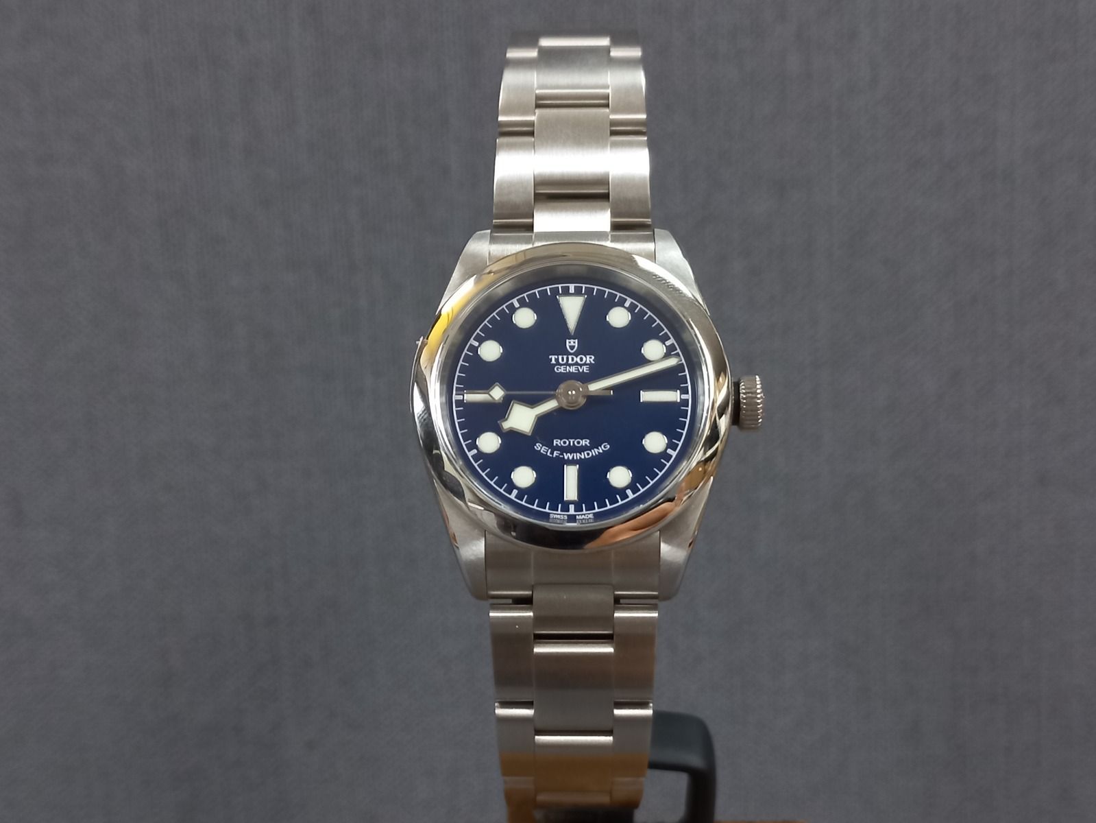 Tudor Black Bay 32 M79580-0003